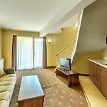 Хотел магнолия, Magnoliya 3*