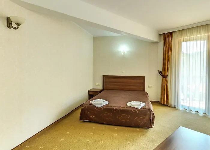 магнолия, Magnoliya 3* Panichishte